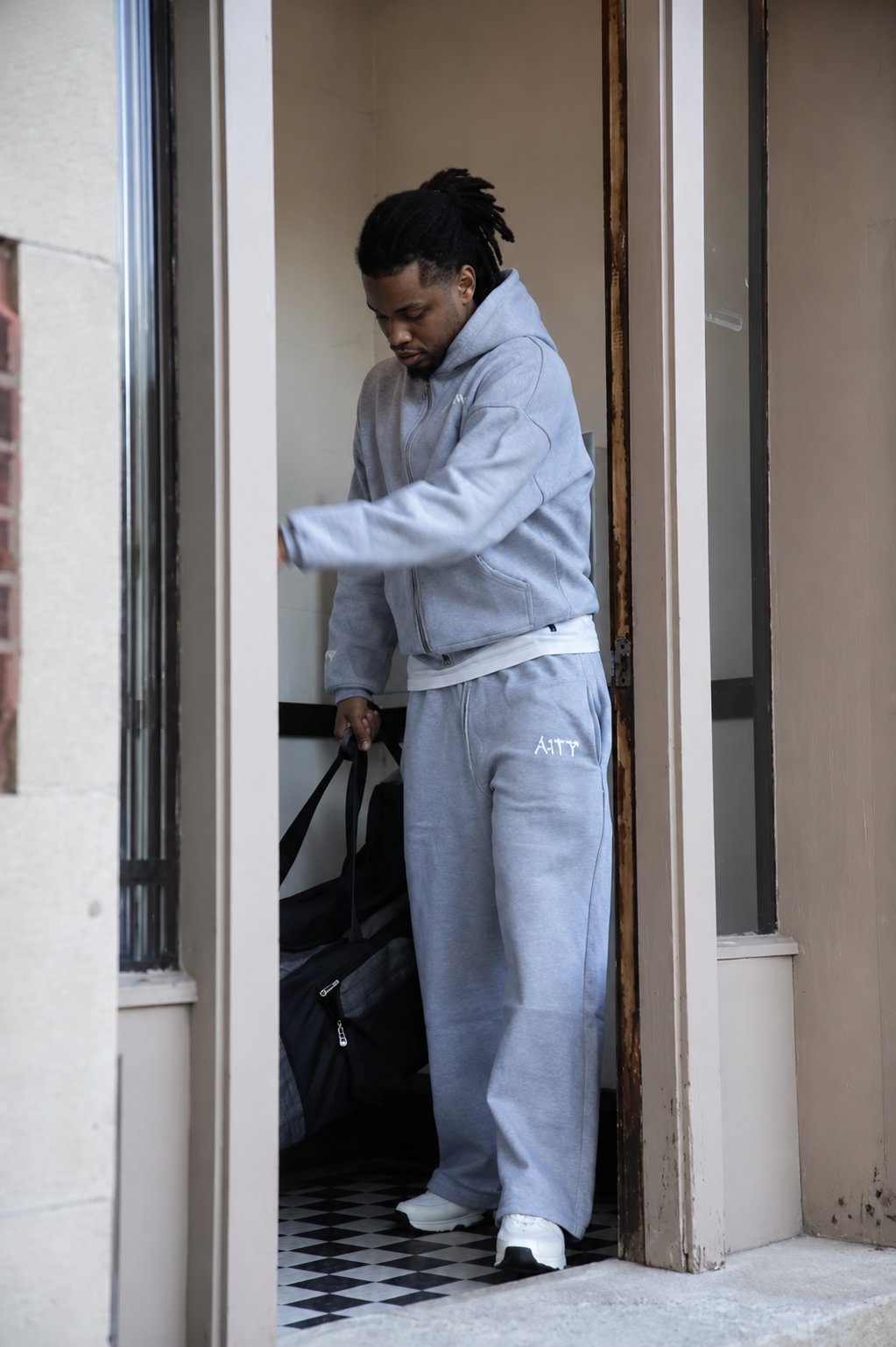 ٨:٣٣ FULL ZIP HOODIE Ramadi (Grey)