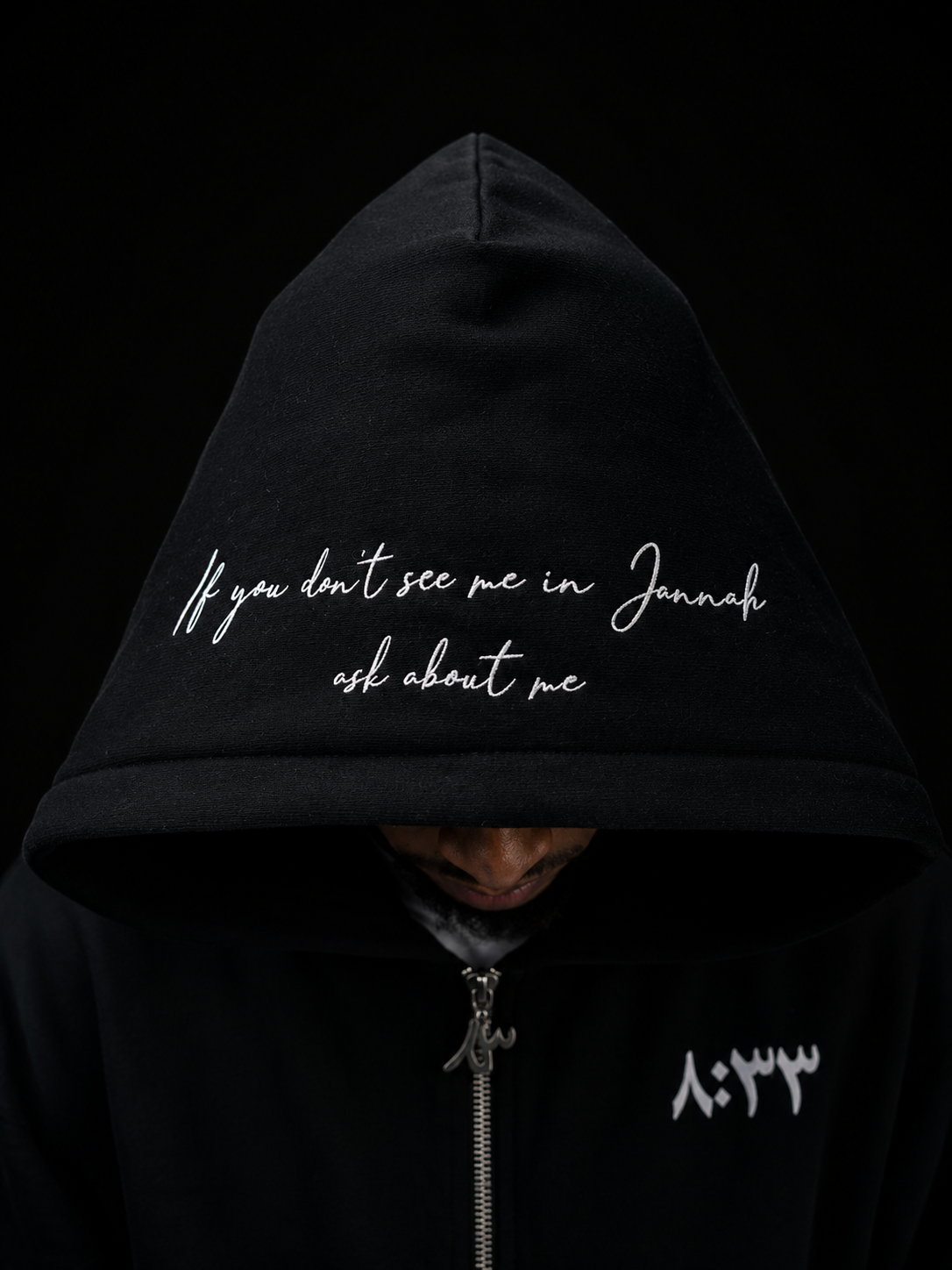 ٨:٣٣ FULL ZIP HOODIE Aswad (Black)